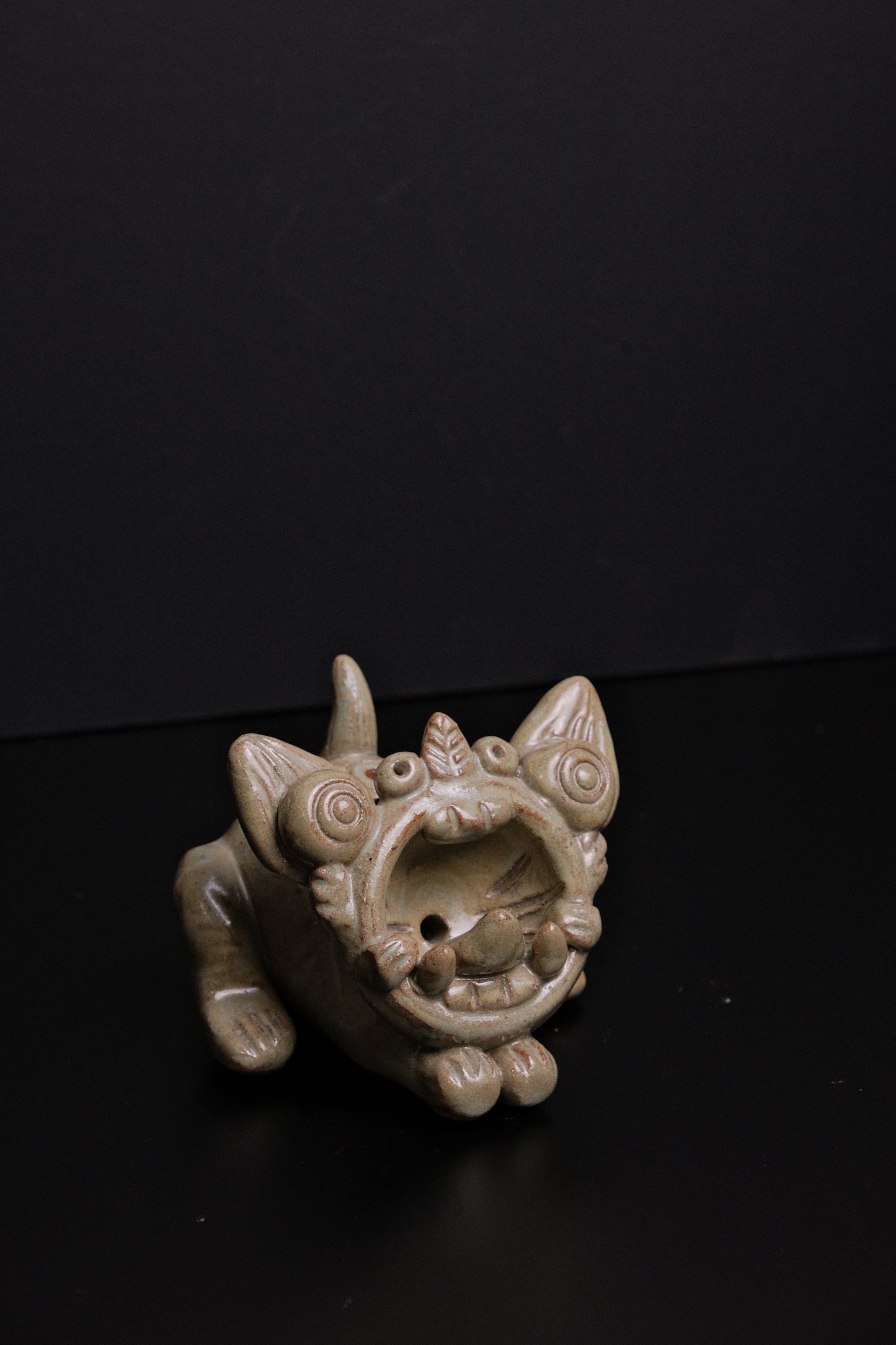 Handcrafted Ceramic Cat – Fierce Cat with Open Mouth, Absorbing Bad Luck, Clean Glaze Finish